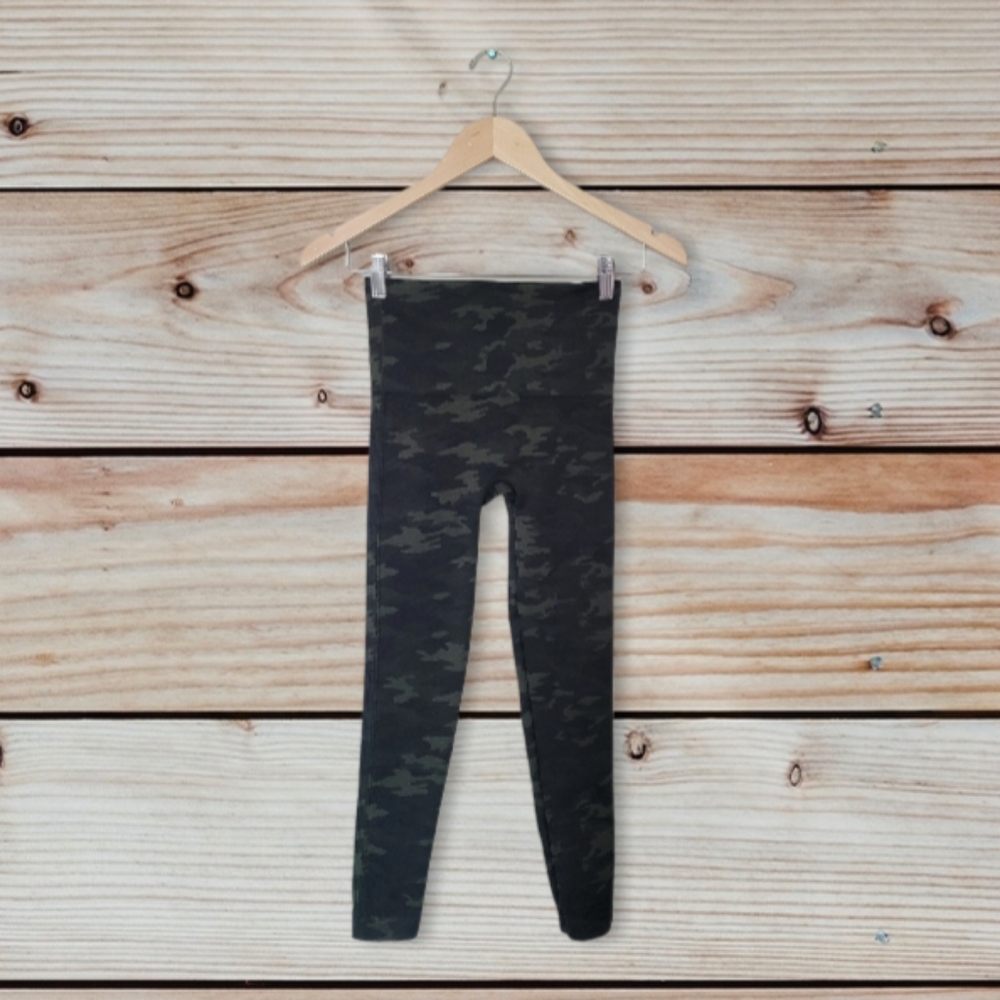 Spanx Look At Me Seamless Leggings